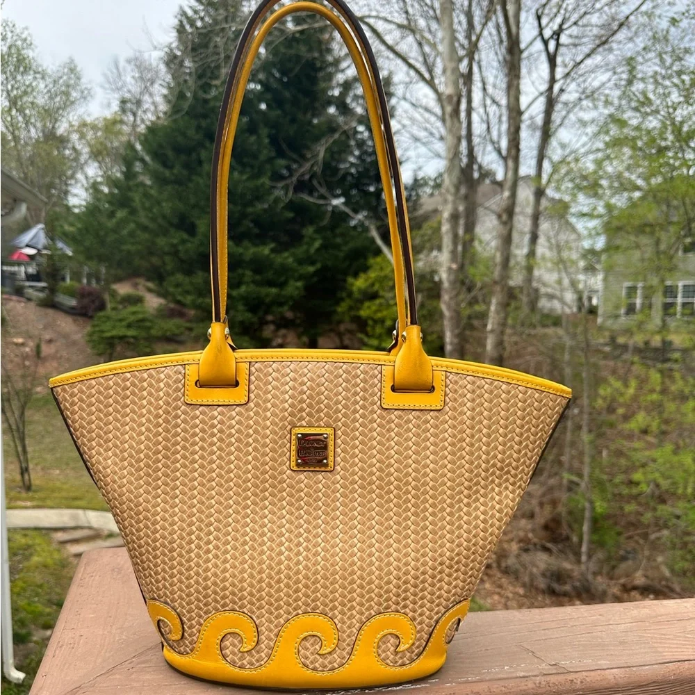 Dooney & Bourke Beacon Woven Atlantic Tote Light Taupe - Picture 1 of 16